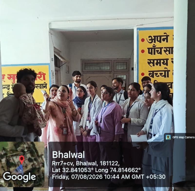 Our B.Sc. Nursing 7th Semester students conducted an engaging role play on “Breastfeeding” at SDH Kot Bhalwal, Jammu. The session covered the importance of breastfeeding, exclusive breastfeeding, correct techniques, myths & taboos, burping, and family support for lactating mothers. The students also participated in an orientation programme at SDH Kot Bhalwal, strengthening their practical learning and community health experience.