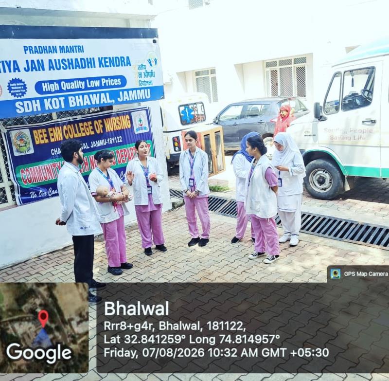 Our B.Sc. Nursing 7th Semester students conducted an engaging role play on “Breastfeeding” at SDH Kot Bhalwal, Jammu. The session covered the importance of breastfeeding, exclusive breastfeeding, correct techniques, myths & taboos, burping, and family support for lactating mothers. The students also participated in an orientation programme at SDH Kot Bhalwal, strengthening their practical learning and community health experience.